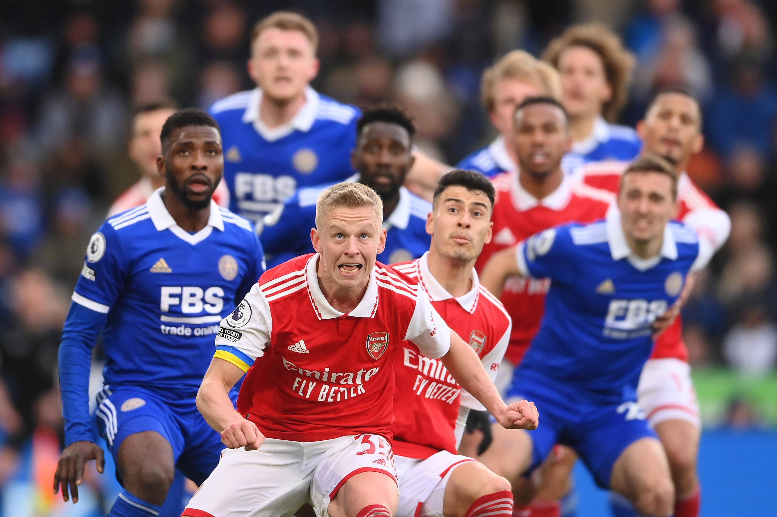 曼城阻击莱斯特城连胜，保住领头羊位置