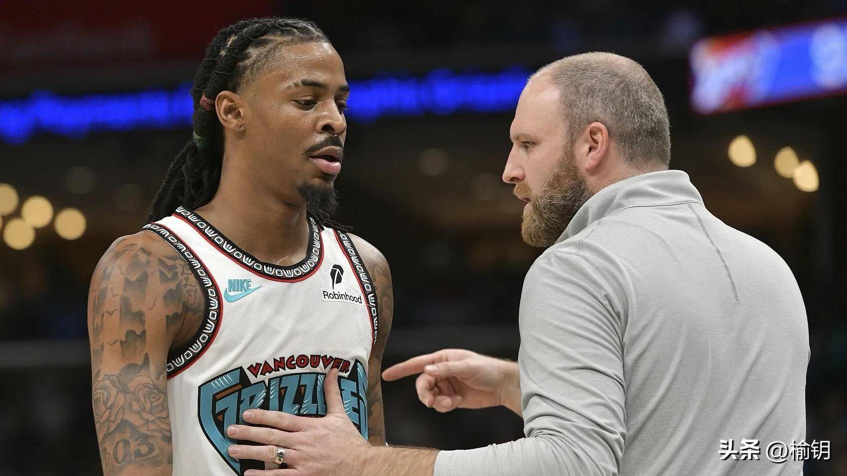 包含沃特福德教练被解雇，新帅接任的词条