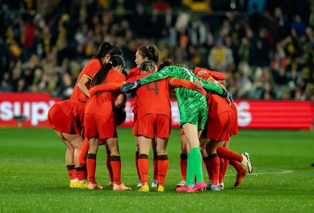 包含突尼斯女足-战平哥伦比亚提前出局的词条