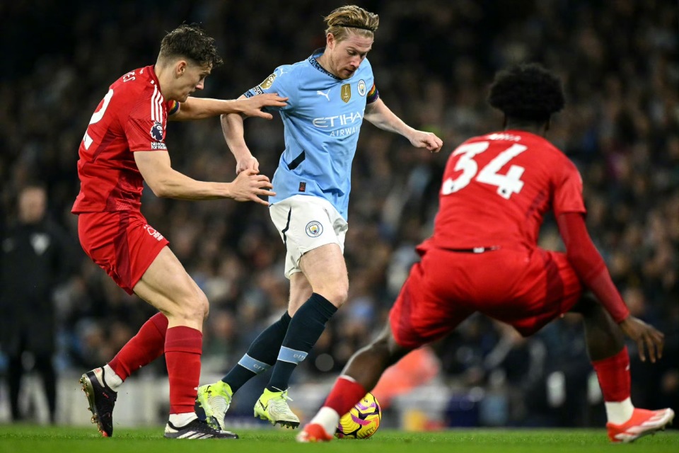 哈兰德打破进球荒，德布劳内球迷集体高唱助威的简单介绍