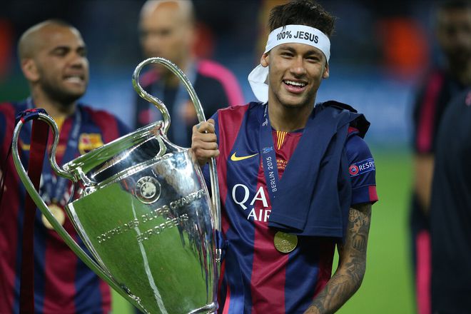 梅西再度上演帽子戏法，内马尔后防线成筛子！